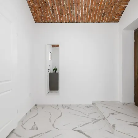 Cozy In The Old Town Of By Renters 아파트 *