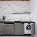 Cozy In The Old Town Of By Renters Apartman *